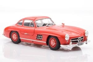Mercedes 300 SL W198 Gullwing Red Minichamps 1:18 110037211 Diecast - image 6 of 8