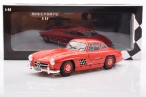 Mercedes 300 SL W198 Gullwing Red Minichamps 1:18 110037211 Diecast - image 8 of 8
