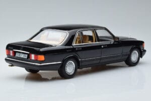 Mercedes 560 SEL W126 Black Norev 1:18 183793 Diecast - image 3 of 7