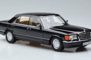 Mercedes 560 SEL W126 Black Norev 1:18 183793 Diecast - image 5 of 7