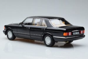 Mercedes 560 SEL W126 Black Norev 1:18 183793 Diecast - image 6 of 7