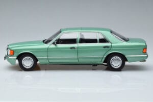 Mercedes 560 SEL W126 Light Green Norev 1:18 183469 Diecast - image 4 of 7