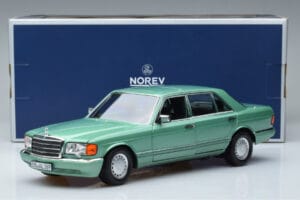 Mercedes 560 SEL W126 Light Green Norev 1:18 183469 Diecast - image 7 of 7