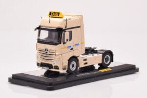 Mercedes Actros Gigaspace IAA 2012 Taxi NZG 1:50 MM0015 Diecast - image 2 of 4