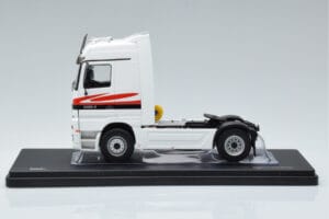 Mercedes Actros MP1 White IXO 1:43 TR064 Diecast - image 3 of 6