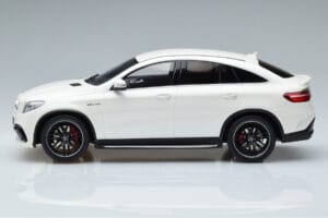 Mercedes AMG GLE 63S C292 Coupe White GT Spirit 1:18 B66965706 Resin - image 3 of 6