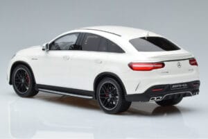 Mercedes AMG GLE 63S C292 Coupe White GT Spirit 1:18 B66965706 Resin - image 5 of 6