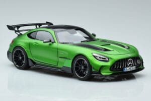 Mercedes AMG GT C190 Black Series Green Hell Magno Limited Edition Norev 1:18 183903 Diecast - image 5 of 7