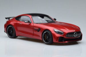 Mercedes AMG GT R C190 Cardinal Red AUTOart 1:18 76331 Diecast - image 5 of 7