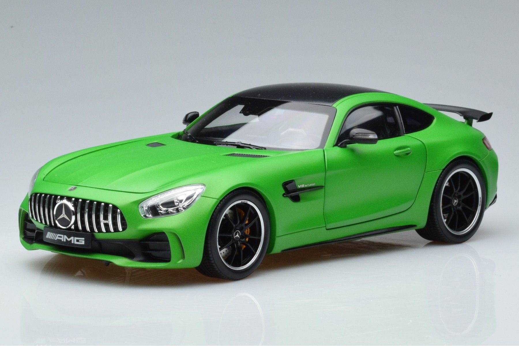 Mercedes AMG GT-R C190 Green Hell Magno Norev 1:18
