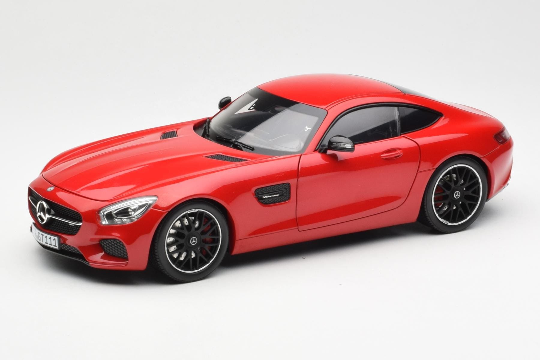Mercedes AMG GT C190 Red Norev 1:18