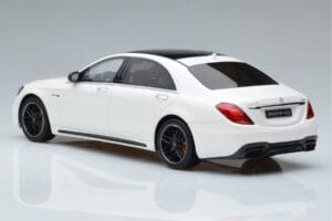 Mercedes AMG S63 W222 Diamond White GT Spirit 1:18 B66965714 Resin - image 5 of 6