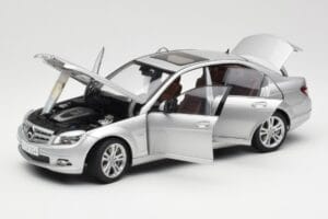Mercedes C-Class W204 Avantgarde Silver AUTOart 1:18 B66962368 Diecast - image 2 of 8
