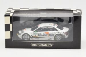 Mercedes C-Class W204 DTM Team AMG Mercedes #5 J. Green DTM 2008 Minichamps 1:43 400083805 Diecast - image 4 of 4