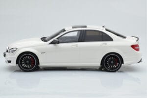 Mercedes C63 AMG W204 White GT Spirit 1:18 GT166 Resin - image 3 of 6