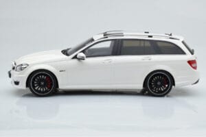 Mercedes C63 AMG S204 T-Model White GT Spirit 1:18 GT147 Resin - image 3 of 8
