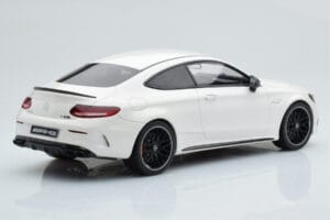 Mercedes C63S AMG C205 Coupe White GT Spirit 1:18 B66965707 Resin - image 2 of 6
