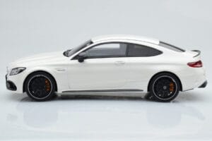 Mercedes C63S AMG C205 Coupe White GT Spirit 1:18 B66965707 Resin - image 3 of 6