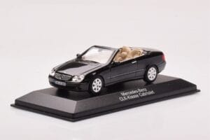 Mercedes CLK A209 Cabriolet Obsidian Black Metallic Minichamps 1:43 B66961966 Diecast - image 2 of 4