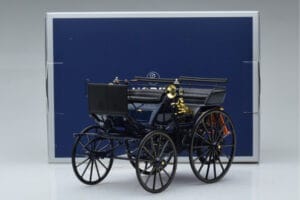 Mercedes Daimler Motorkutsche Dark Blue Norev 1:18 183700 Diecast - image 6 of 6