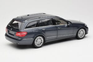Mercedes E-Class S212 T-Model Tenorit Gray Metallic Minichamps 1:18 B66962447 Diecast - image 3 of 8