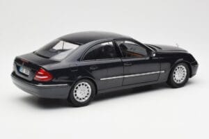 Mercedes E-Class W211 Blue Metallic Kyosho 1:18 B66962147 Diecast - image 3 of 8