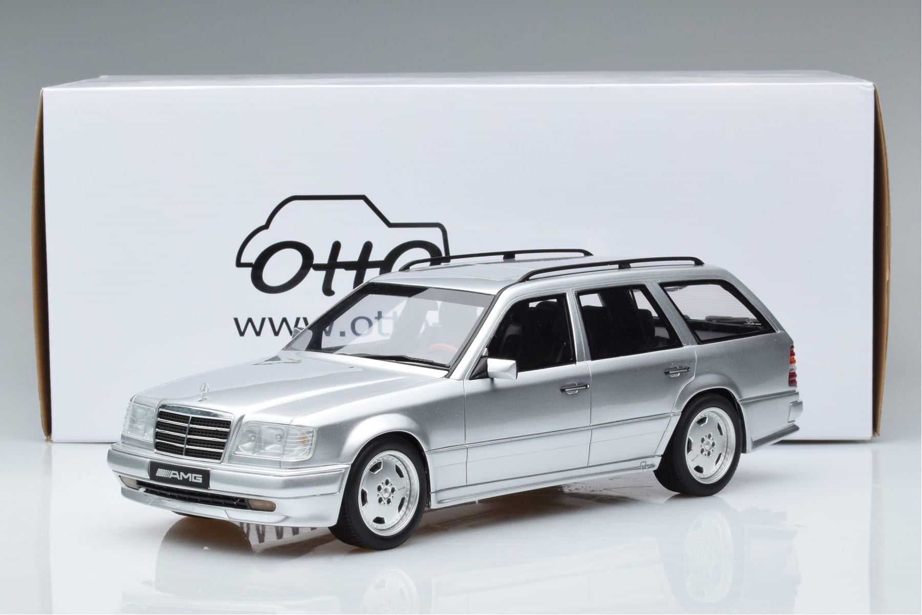Otto Mercedes E36 AMG S124 1:18 Resin Wagon