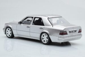 Mercedes E500 W124 Silver Otto 1:18 OT623 Resin - image 5 of 6