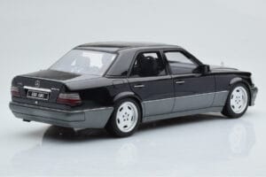 Mercedes E60 AMG W124 Black Otto 1:18 OT131 Resin - image 2 of 6