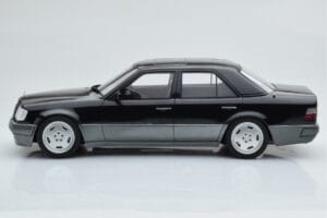Mercedes E60 AMG W124 Black Otto 1:18 OT131 Resin - image 3 of 6