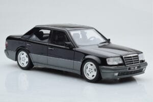 Mercedes E60 AMG W124 Black Otto 1:18 OT131 Resin - image 4 of 6