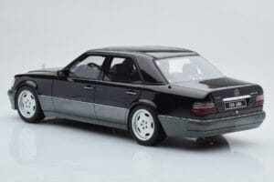 Mercedes E60 AMG W124 Black Otto 1:18 OT131 Resin - image 5 of 6