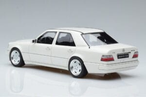 Mercedes E60 AMG W124 White Otto 1:18 B66040640 Resin - image 5 of 6