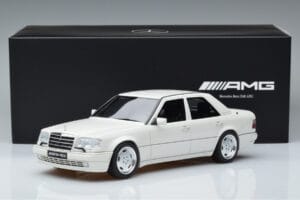 Mercedes E60 AMG W124 White Otto 1:18 B66040640 Resin - image 6 of 6