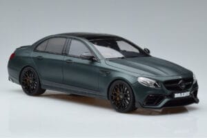 Mercedes E63 AMG Brabus 800 W213 Green GT Spirit 1:18 GT208 Resin - image 4 of 6