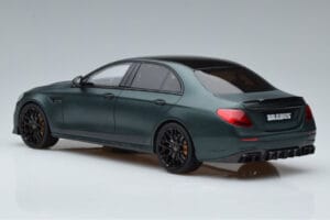 Mercedes E63 AMG Brabus 800 W213 Green GT Spirit 1:18 GT208 Resin - image 5 of 6