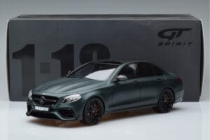 Mercedes E63 AMG Brabus 800 W213 Green GT Spirit 1:18 GT208 Resin - image 6 of 6