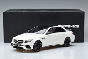 Mercedes AMG E63 S W213 White GT Spirit 1:18 B66965711 Resin - image 6 of 6