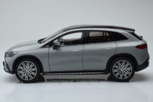 Mercedes EQE SUV X294 AMG Line Alpine Grey NZG 1:18 B66960837 Diecast - image 4 of 8