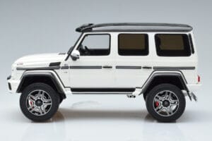 Mercedes G500 4x4 W463 GT Spirit 1:18 GT142 Resin - image 3 of 6