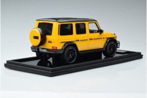 Mercedes AMG G63 W463 Yellow MotorHelix 1:18 MH018-Y Resin - image 2 of 7