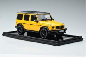 Mercedes AMG G63 W463 Yellow MotorHelix 1:18 MH018-Y Resin - image 4 of 7