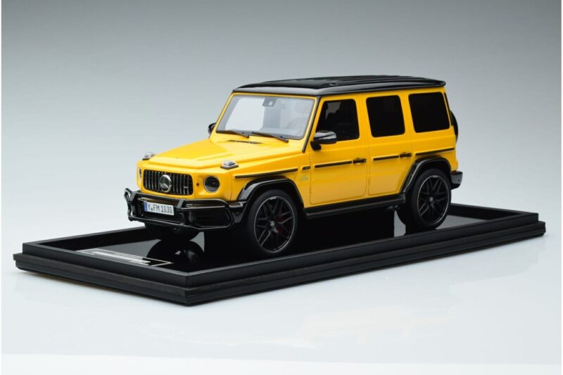 Mercedes AMG G63 W463 Yellow MotorHelix 1:18 Mercedes AMG G63 W463 Yellow MotorHelix 1:18 MH018-Y Resin