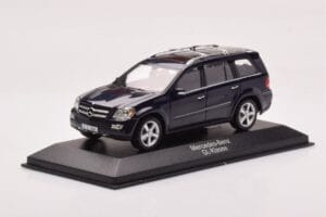 Mercedes GL X164 Tanzanite Blue Minichamps 1:43 B66962228 Diecast - image 2 of 4