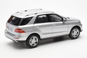 Mercedes M-Class W166 Iridium Silver Metallic Minichamps 1:18 B66960064 Diecast - image 3 of 8