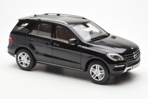 Mercedes M-Class W166 Obsidian Black Metallic Minichamps 1:18 B66960063 Diecast - image 6 of 8