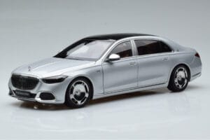 Mercedes Maybach S600 W222 V12 Biturbo Hightech Silver Almost Real 1:18 820118 Diecast