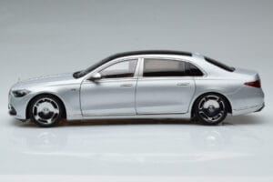 Mercedes Maybach S600 W222 V12 Biturbo Hightech Silver Almost Real 1:18 820118 Diecast - image 5 of 12