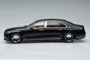 Mercedes Maybach S600 W222 V12 Biturbo Obsidian Black Almost Real 1:18 820115 Diecast - image 5 of 11