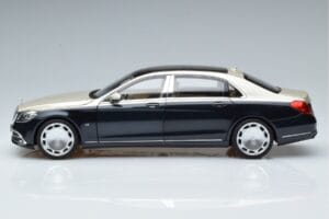 Mercedes Maybach S650 X222 Silver Blue Norev 1:18 B66960615 Diecast - image 4 of 7